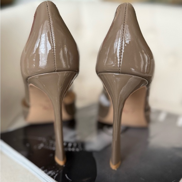 Elegant Tan / olive laser cut Women's Heels - Picture 5 of 14